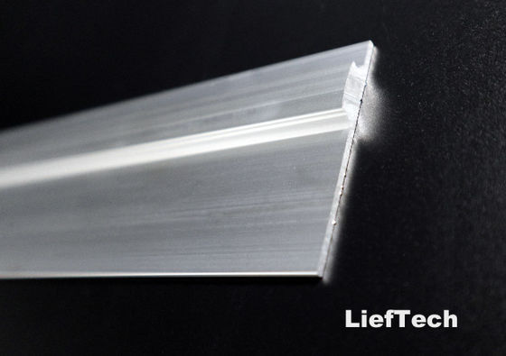 Tubo de perfiles de aluminio con montaje de destornillador de borde de retención