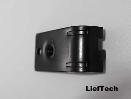 Conector de tubos paralelas negros con abrazadera fija